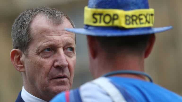 Former Prime Minister Tony Blair's right-hand Alastair Campbell quits Labour party amid 'Boris bounce' Former Prime Minister Tony Blair's right-hand Alastair Campbell quits Labour party amid 'Boris bounce'