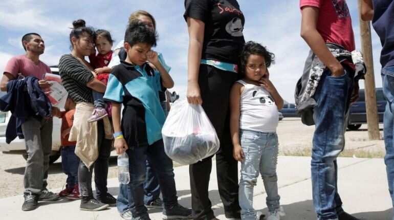Nearly 1,000 migrant children separated from parents by US government in last year Nearly 1,000 migrant children separated from parents by US government in last year