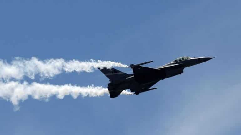 US to sell F-16 fighter jets, missiles to Philippines US to sell F-16 fighter jets, missiles to Philippines