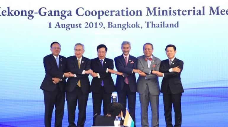 India To Offer 1 000 Phd Fellowships To Asean Students At Iits India