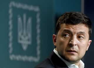 Ukraine president to visit frontline amid tensions with Russia
