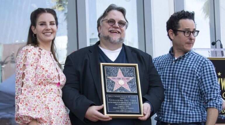 Filmmaker Guillermo Del Toro gets Hollywood star, urges immigrants to reject fear Filmmaker Guillermo Del Toro gets Hollywood star, urges immigrants to reject fear