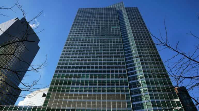 Malaysia files charges against 17 current, ex-Goldman execs over 1MDB Malaysia files charges against 17 current, ex-Goldman execs over 1MDB