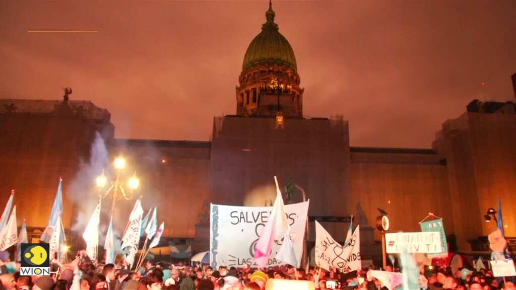 Rival abortion protesters rally in Buenos Aires as issue divides Argentina