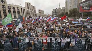 Tears, fear as Russian students jailed over opposition protests