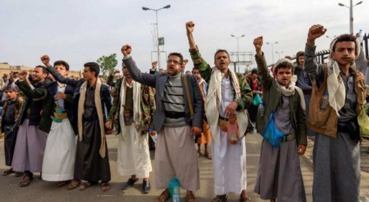 Clashes between Yemeni government and combatants