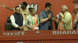 Wrestler Babita Phogat, father Mahavir join Bharatiya Janata Party ahead of Haryana Assembly elections