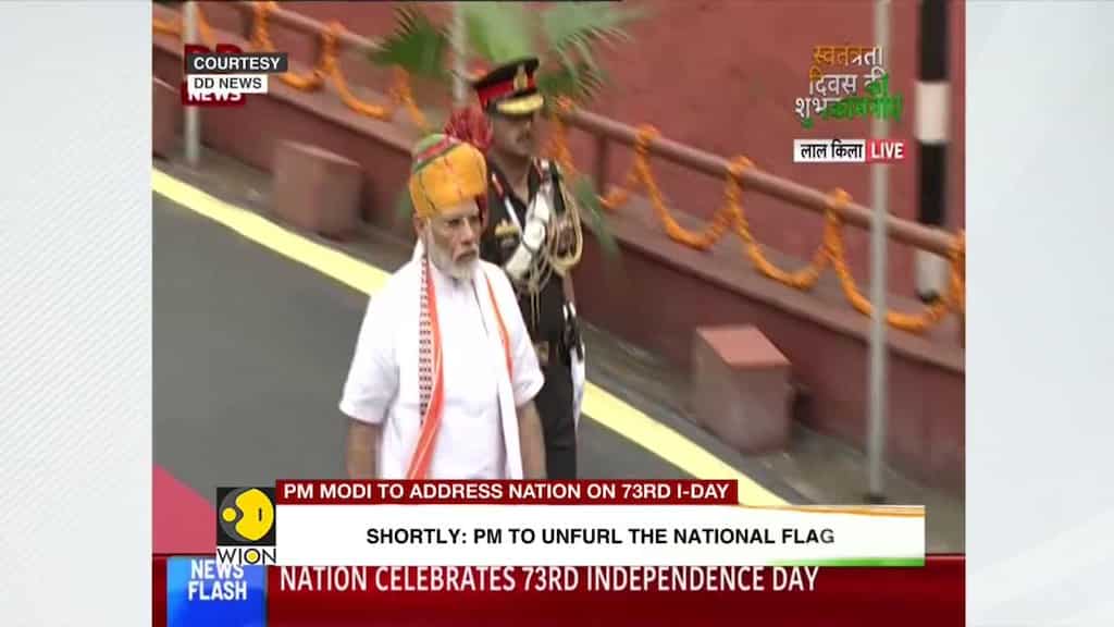 PM Modi unfurls national flag from the Red Fort, nation chants 'National Anthem'