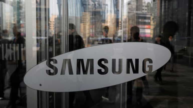 Samsung Display considers suspending output at South Korean LCD plant Samsung Display considers suspending output at South Korean LCD plant
