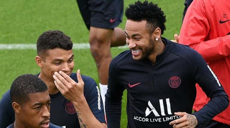 Amid transfer rumours, Neymar trains with PSG teammates Amid transfer rumours, Neymar trains with PSG teammates