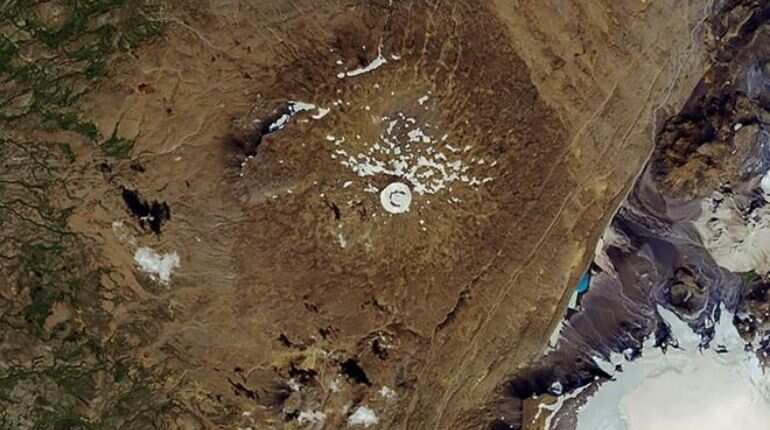 Iceland commemorates first glacier lost to climate change