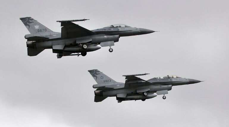 Delivering F16 fighter jets to Ukraine ‘up to the White House’: UK defence minister