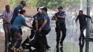 Turkish police use water cannon, batons on Kurdish protesters