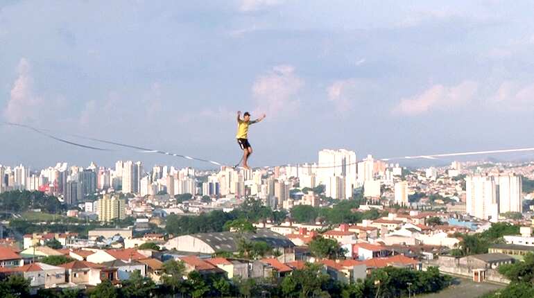 Brazilian slackliners defy gravity with Sao Paulo's abandoned buildings