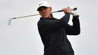 Late birdie lifts Brooks Koepka to Tour Championship lead