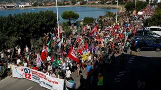 French police fire tear gas, water cannons at anti-G7 protesters
