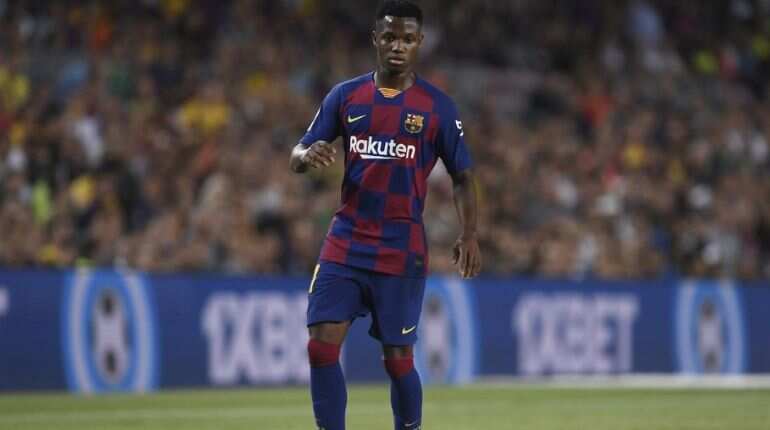 Teenager Fati out for four months, say Barcelona