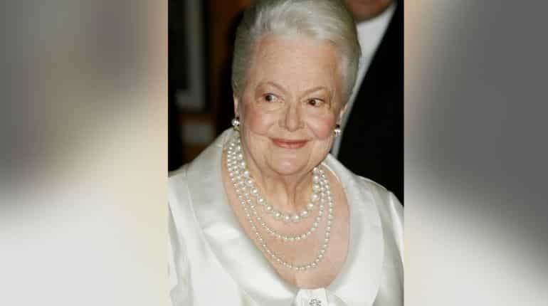Hollywood legend Olivia de Havilland's Dior outfits up for auction Hollywood legend Olivia de Havilland's Dior outfits up for auction