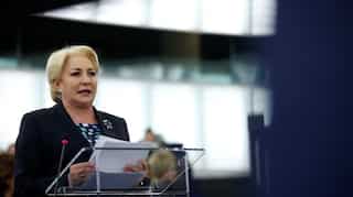 Romania's liberals present minority government