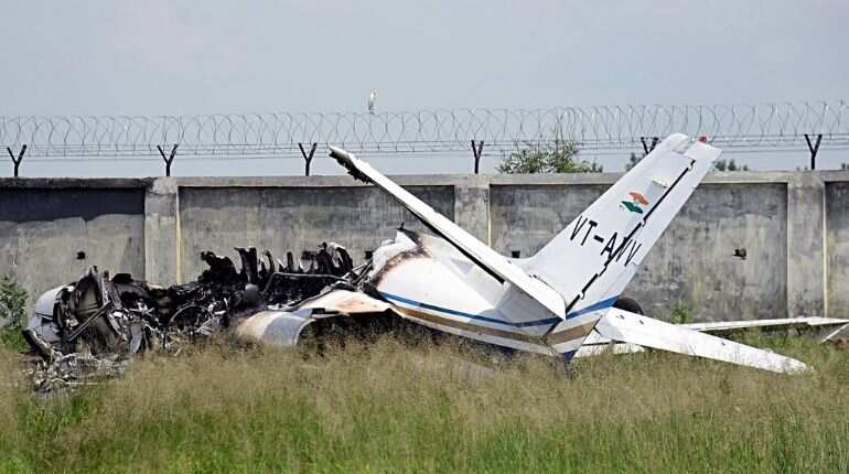 Aligarh: Aircraft crashes at Dhanipur airstrip, all six onboard safe with no injuries 
