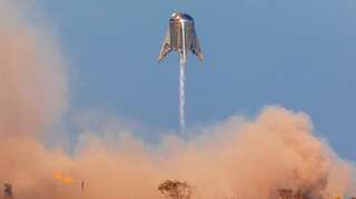 SpaceX's Mars rocket prototype rattles nerves of nearby residents in Texas flight test