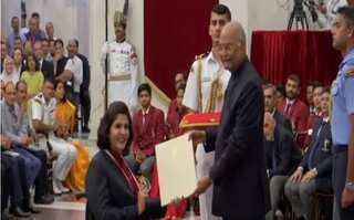 President Kovind felicitate sportspersons with National Sports Awards