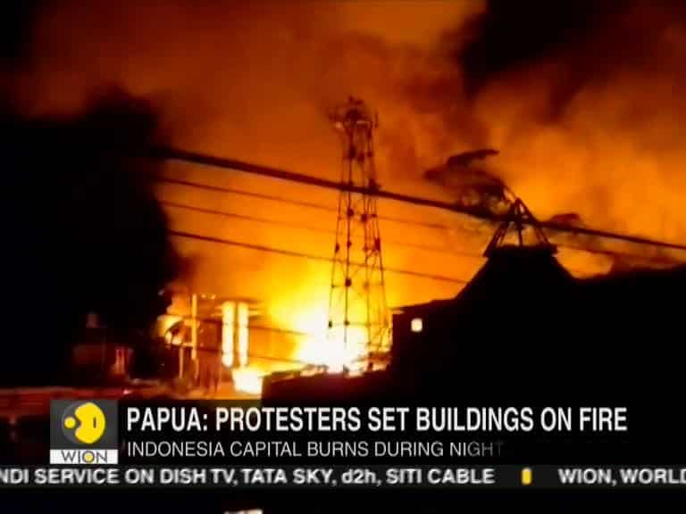 Papuan protesters sets buildings on fire, cars in Jayapura as unrest continues