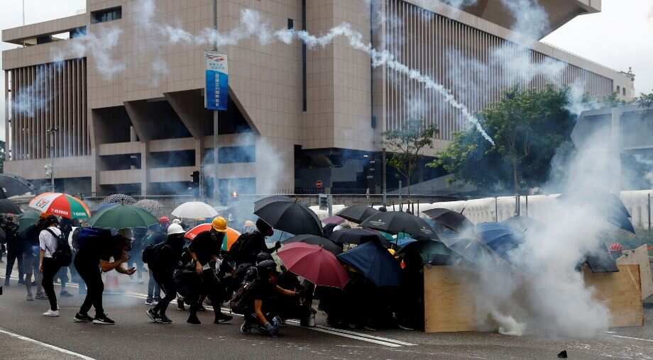 Flights cancelled after Hong Kong protesters target airport