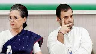 Congress leadership crisis: Split wide open