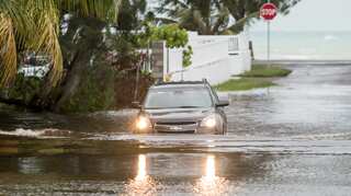 Hurricane Dorian pounds Bahamas, inches towards Florida coast