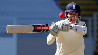 England call up Craig Overton for fourth Ashes Test