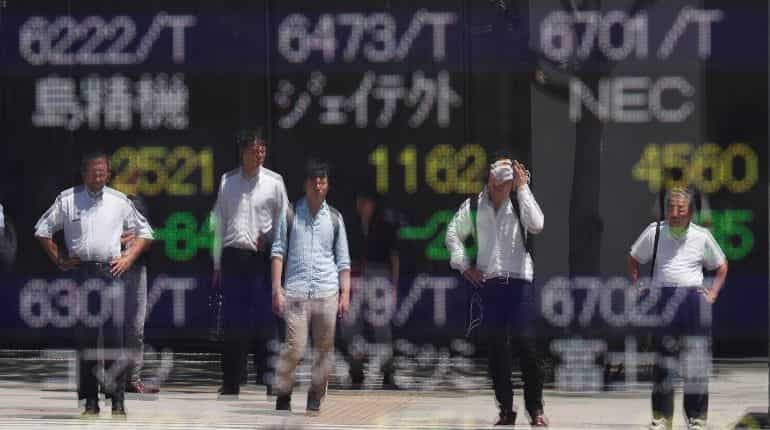 Asian markets fall as impeachment process against Donald Trump begins