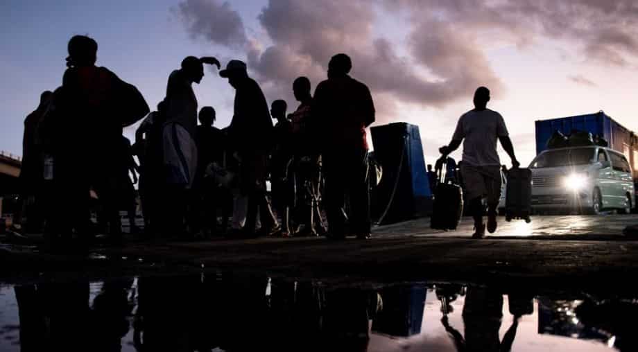 Thousands try to flee hurricane-devastated Bahamas islands