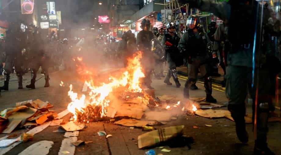 Hong Kong protesters call on Donald Trump to 'liberate' the city Hong Kong protesters call on Donald Trump to 'liberate' the city
