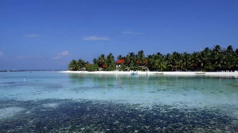 Maldives: Garland of Coral Atolls