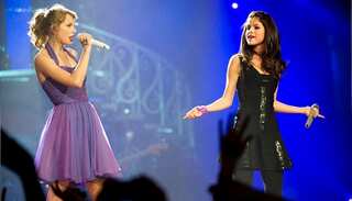 Selena Gomez fangirl over Taylor Swift's new album 'Lover'