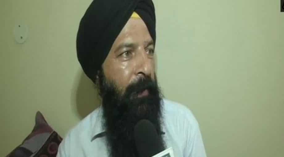 Hindus, Sikhs tortured in Pakistan, says ex-PTI MLA; seeks asylum in India Hindus, Sikhs tortured in Pakistan, says ex-PTI MLA; seeks asylum in India