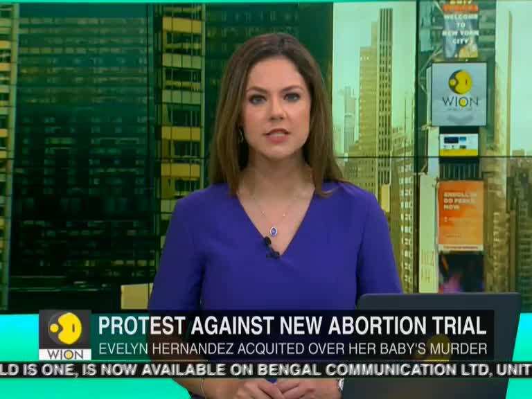 El Salvador: Activists protest against country's abortion laws