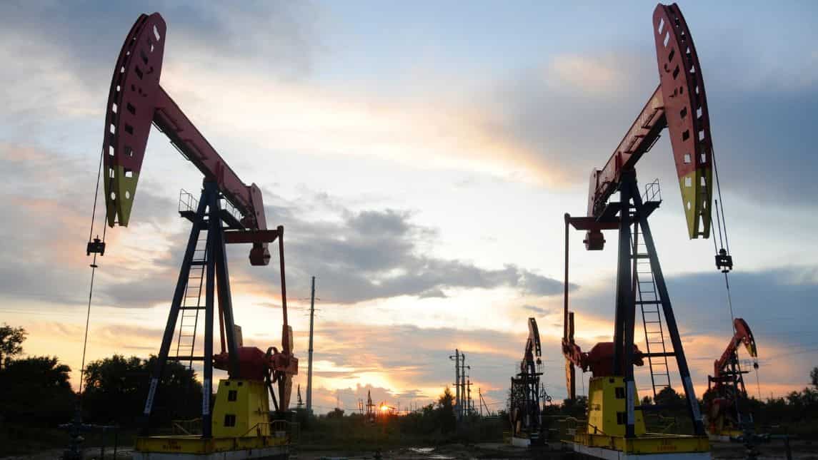 Oil prices steady, all eyes on data seen showing China GDP growth slowdown Oil prices steady, all eyes on data seen showing China GDP growth slowdown