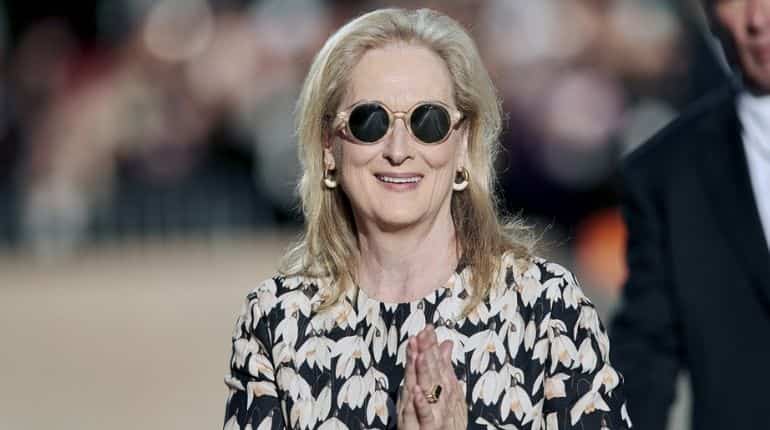 Meryl Streep, Joaquin Phoenix honoured with Tribute actor award at TIFF Meryl Streep, Joaquin Phoenix honoured with Tribute actor award at TIFF