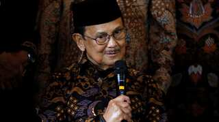 Indonesia's Habibie, president during transition to democracy, dies