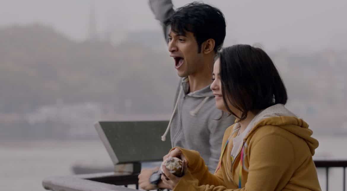 The film shows the triumph of love against all odds