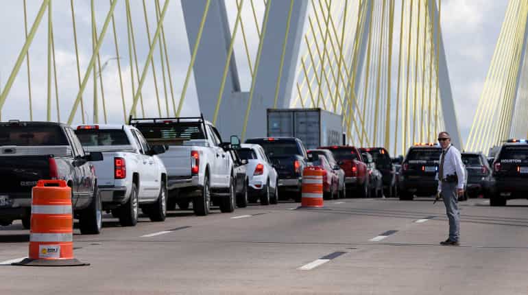 Climate protesters arrested at Texas port during US presidential debate