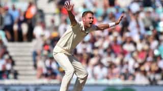 England close in on Ashes-levelling win after Broad double
