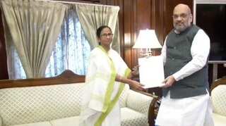 Mamata banerjee meets Amit Shah, says discussed issue of 19 lakh exculded from NRC