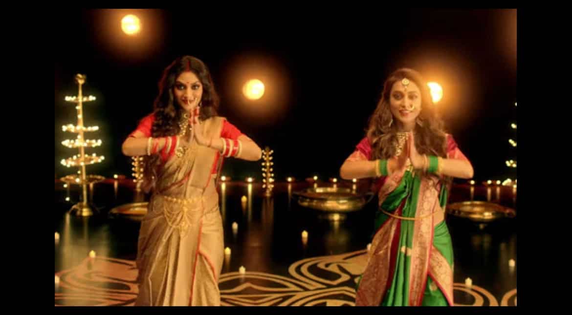 West Bengal MPs Nusrat Jahan, Mimi Chakraborty's dance tribute to Maa Durga is a must-watch