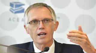 Auto industry warns of 'seismic' no-deal Brexit shock