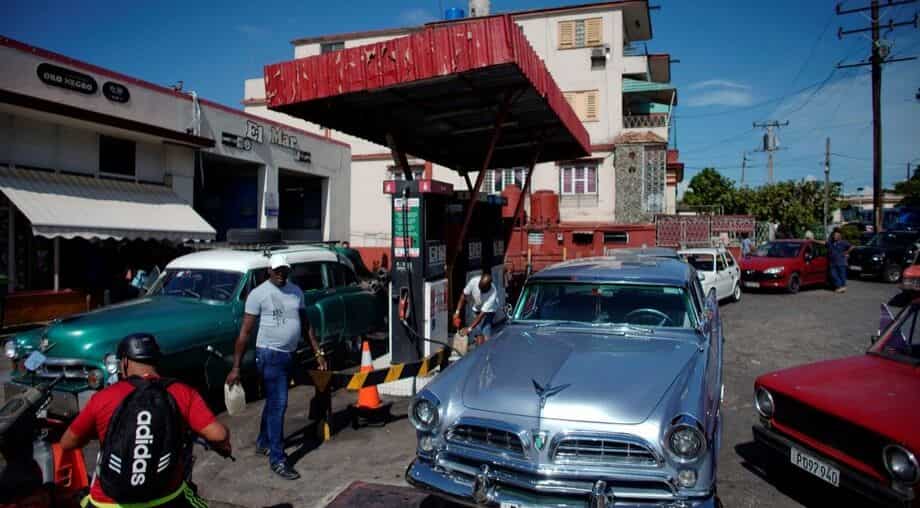 Amid crippling sanctions, Cuba deploys horses, wood-fired ovens to overcome fuel crisis