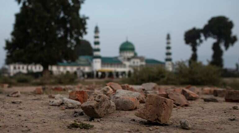 Police impose restrictions in Indian Kashmir after Pakistan PM's speech