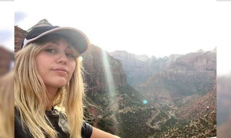 Miley Cyrus undergoes vocal cord surgery post tonsillitis treatment